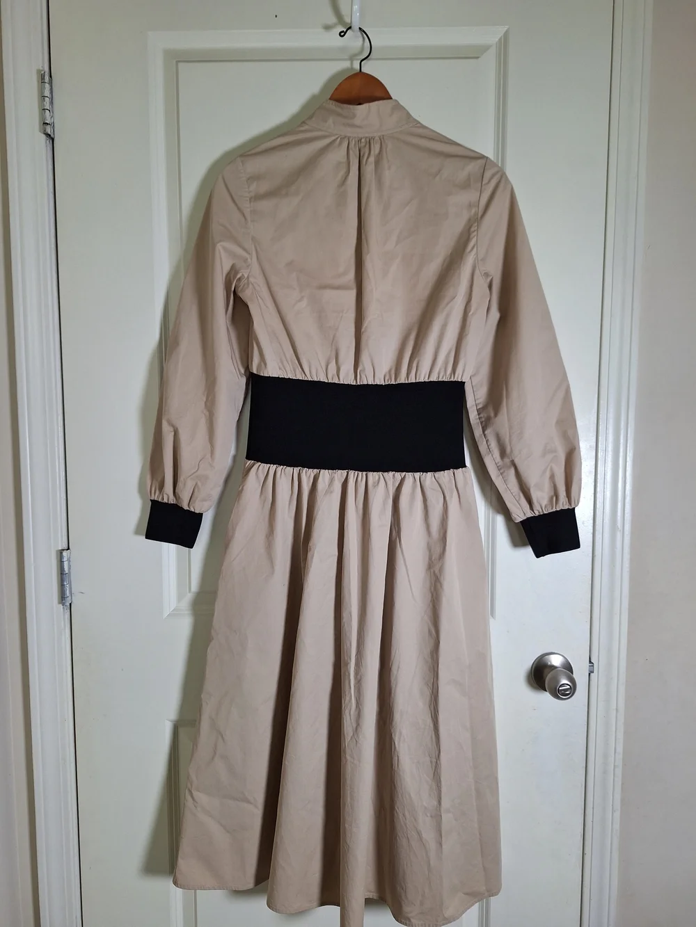 Tory Burch Tan Black Waistband and Cuffs Midi Dress Size 4